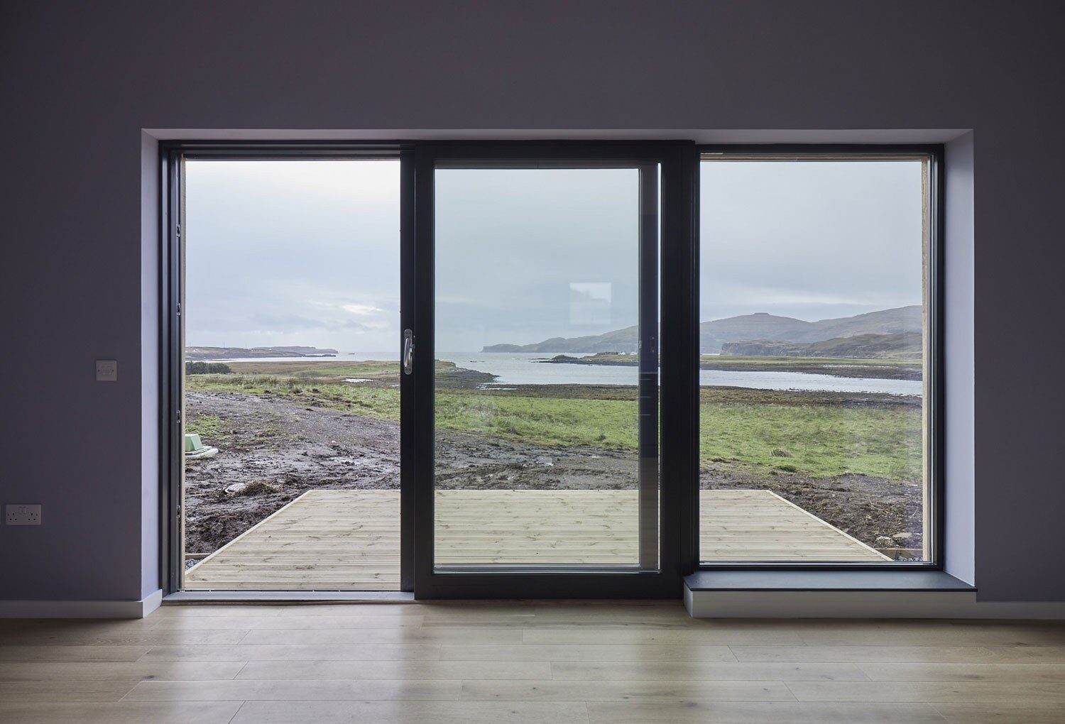 Vatten BOTHY SLIDING DOOR WITH FIXED PANE g